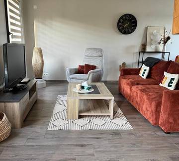 Gîte pour 6 personnes, avec terrasse et jardin à Ducey