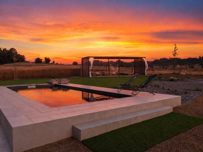Casa rural para 4 personas, con Jacuzzi y Terraza además de Jardín y Piscina en La Codosera - 3