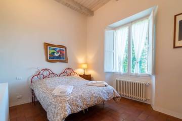 Villa for 9 Guests in Rome, Rome Province, Picture 3