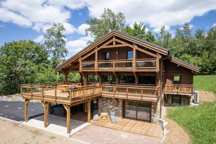 Chalet pour 12 personnes, avec jacuzzi ainsi que balcon et sauna, adapté aux familles à Gérardmer - 3