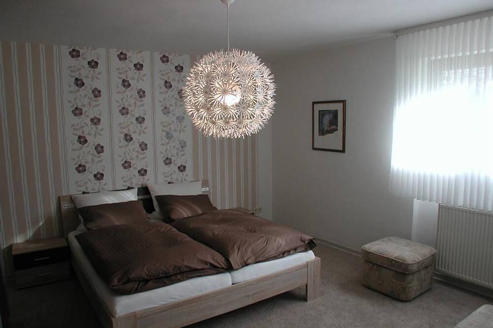 Ganze Wohnung, 2 Bettwohnung/ Paterre Nr. 3 - Haus Ohlberger in Cond, Cochem