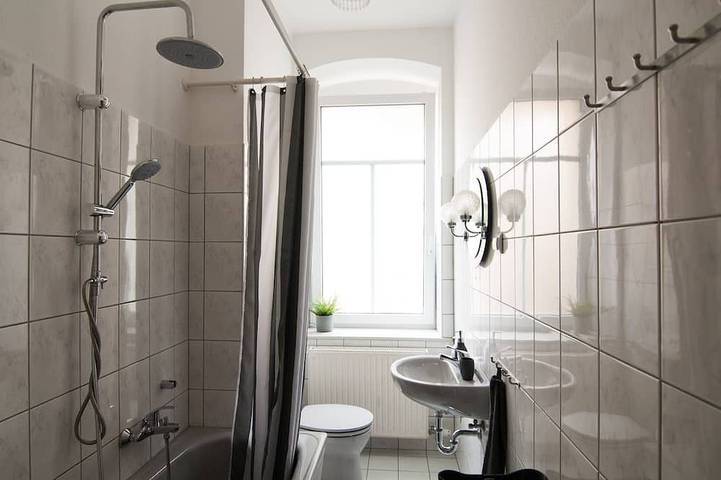 Ganze Wohnung, Klassik Design-Luxus-Apartment, Boxspringbett, fast WLAN, Garten, beste Lage in Gera, Ostthüringen