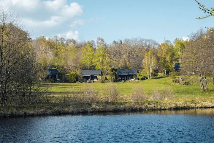 Écrin d'Auvergne: Top-of-the-range Cabin-Lodges with Private Spa in Champs-sur-Tarentaine-Marchal, Regionaler Naturpark Volcans d'Auvergne