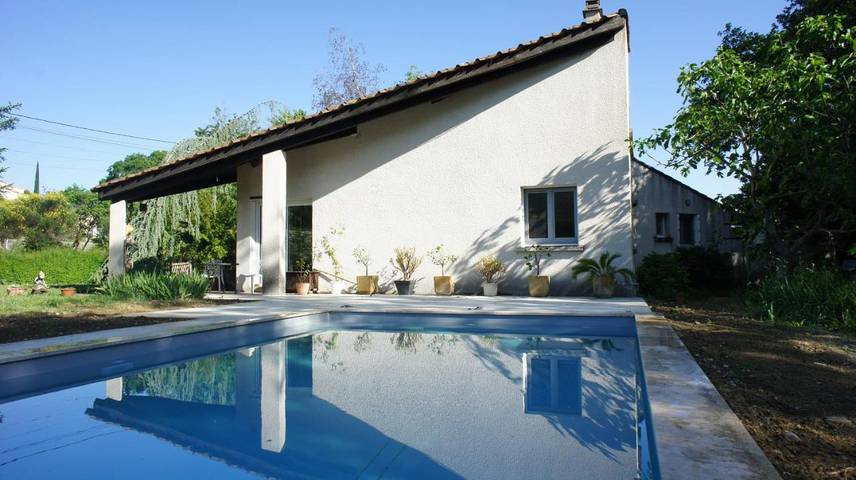 Maison de vacances pour 8 personnes, avec vue ainsi que jardin et piscine
