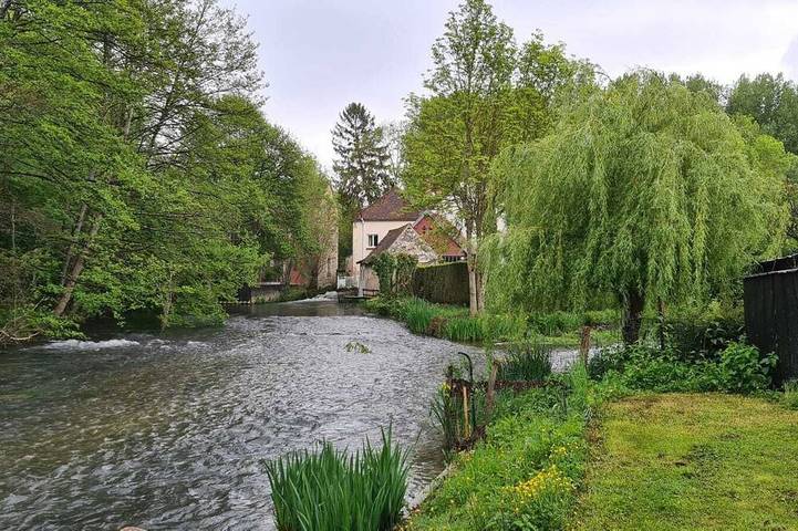Ferienhaus für 6 Personen, mit Terrasse und Garten in Cosne-Cours-sur-Loire
