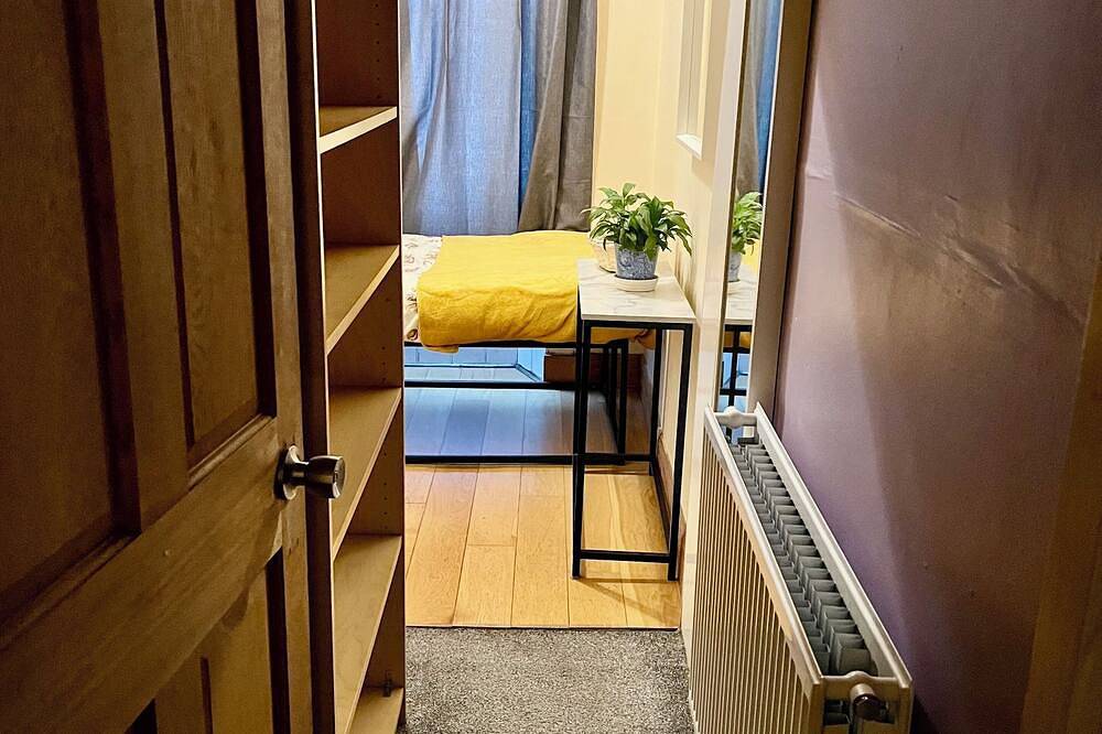 Cozy bedroom in Edinburgh city in Edinburgh, Edinburgh und Lothian