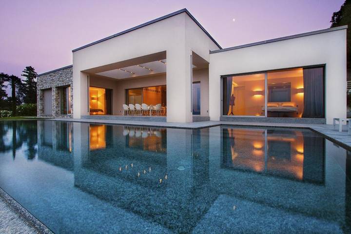 Villa pour 8 personnes, avec jardin et vue ainsi que vue sur le lac et piscine à Comune di Stresa - 3