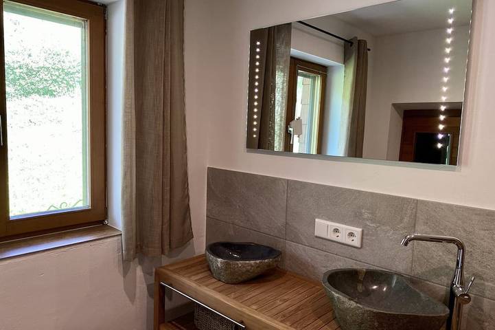 Hütte für 5 Personen, mit Sauna und Garten sowie Terrasse in Saalbach - 4