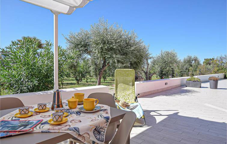 Acogedor apartamento de 120 m2 con aparcamiento, aire acondicionado, terraza y playa cerca in Santa Maria di Castellabate, Castellabate