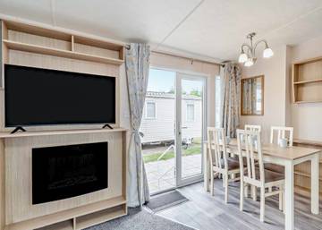 Caravan for 8 People in Great Yarmouth, Norfolk, Photo 2