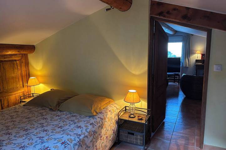 A little bit of paradise in a magnificent environment, heated swimming pool in La Roque-Alric, Vaucluse