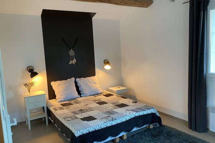 Location de vacances pour 12 personnes, avec terrasse et jardin à Saint-André-d'Olérargues - 3