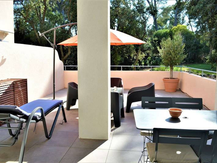 Ferienwohnung für 4 Personen, mit Pool in Cavalaire-sur-Mer - 2