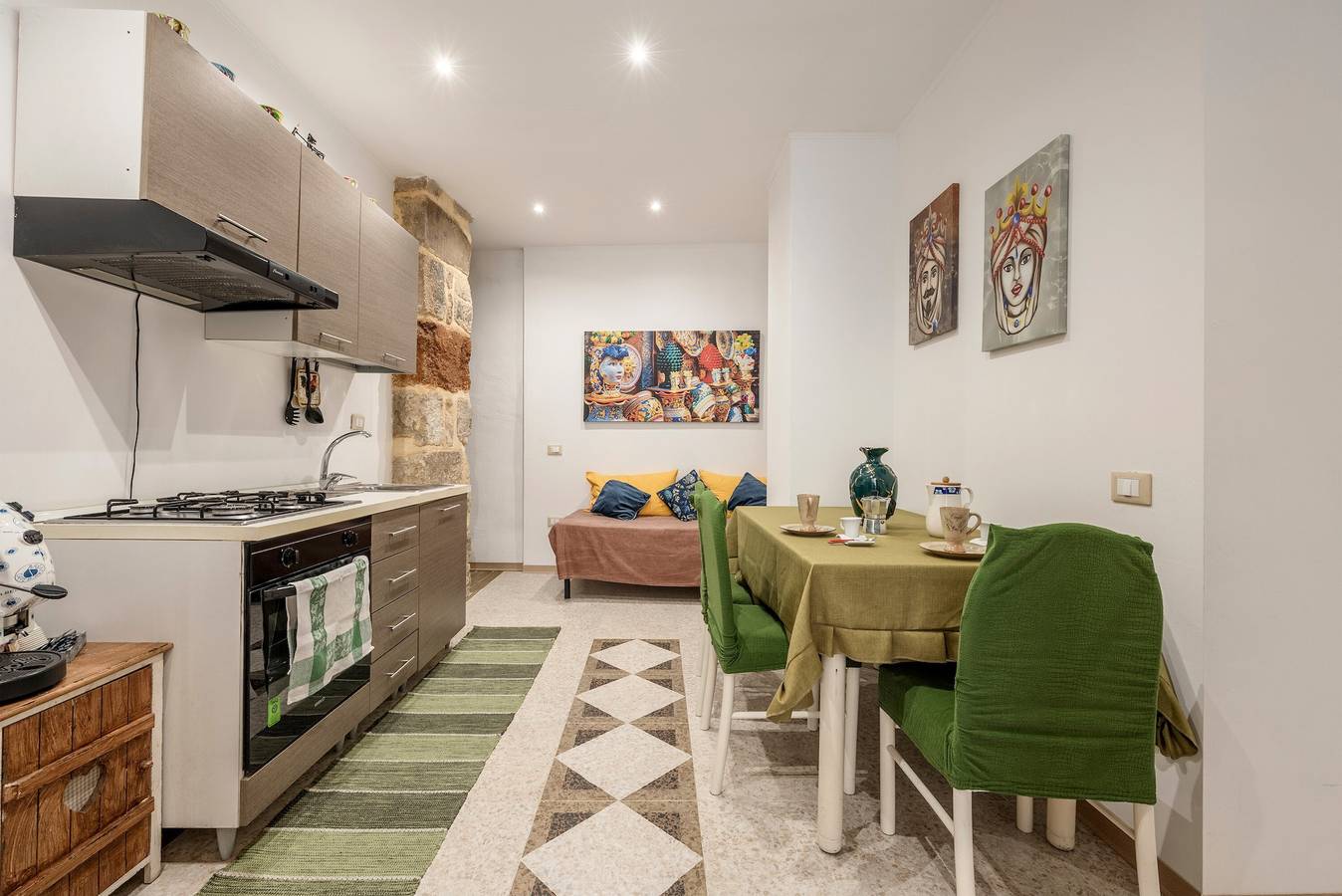 Ganzes Studio, Apartment 'La Corte Di San Basilio' mit privater Terrasse, Wlan und Klimaanlage in Castellammare (Palermo), Palermo