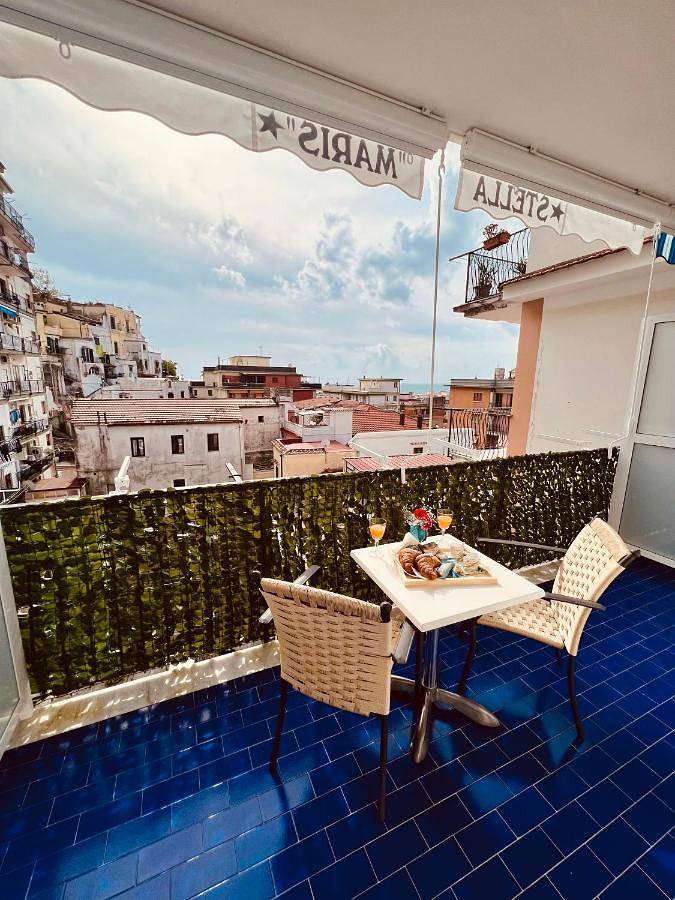Brezza Marina Guest House in Maiori, Costiera amalfitana