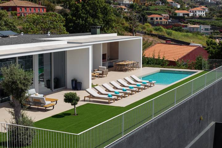 Premium 4-bed villa, superb seaview|Serenity Ocean in Estreito da Calheta, Île de Madère