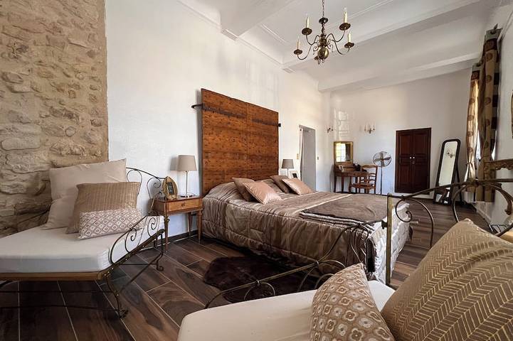 Location de vacances pour 10 personnes, avec jardin et terrasse à Le Puy-Sainte-Réparade - 3