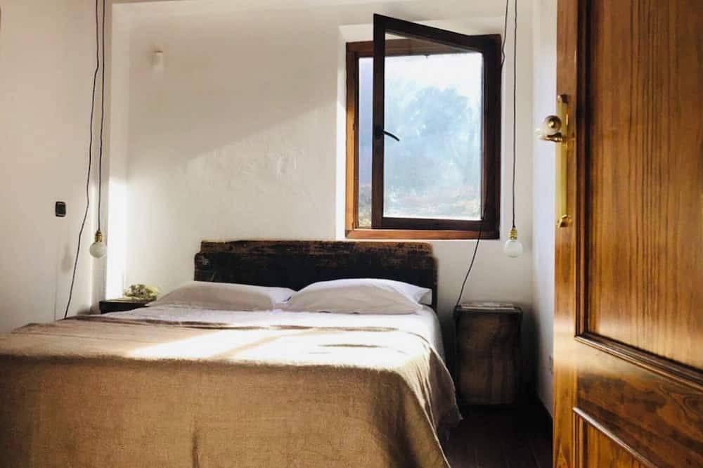 Entire apartment, Apartment with fireplace in Vielha-Baqueira in Vielha, Vielha e Mijaran