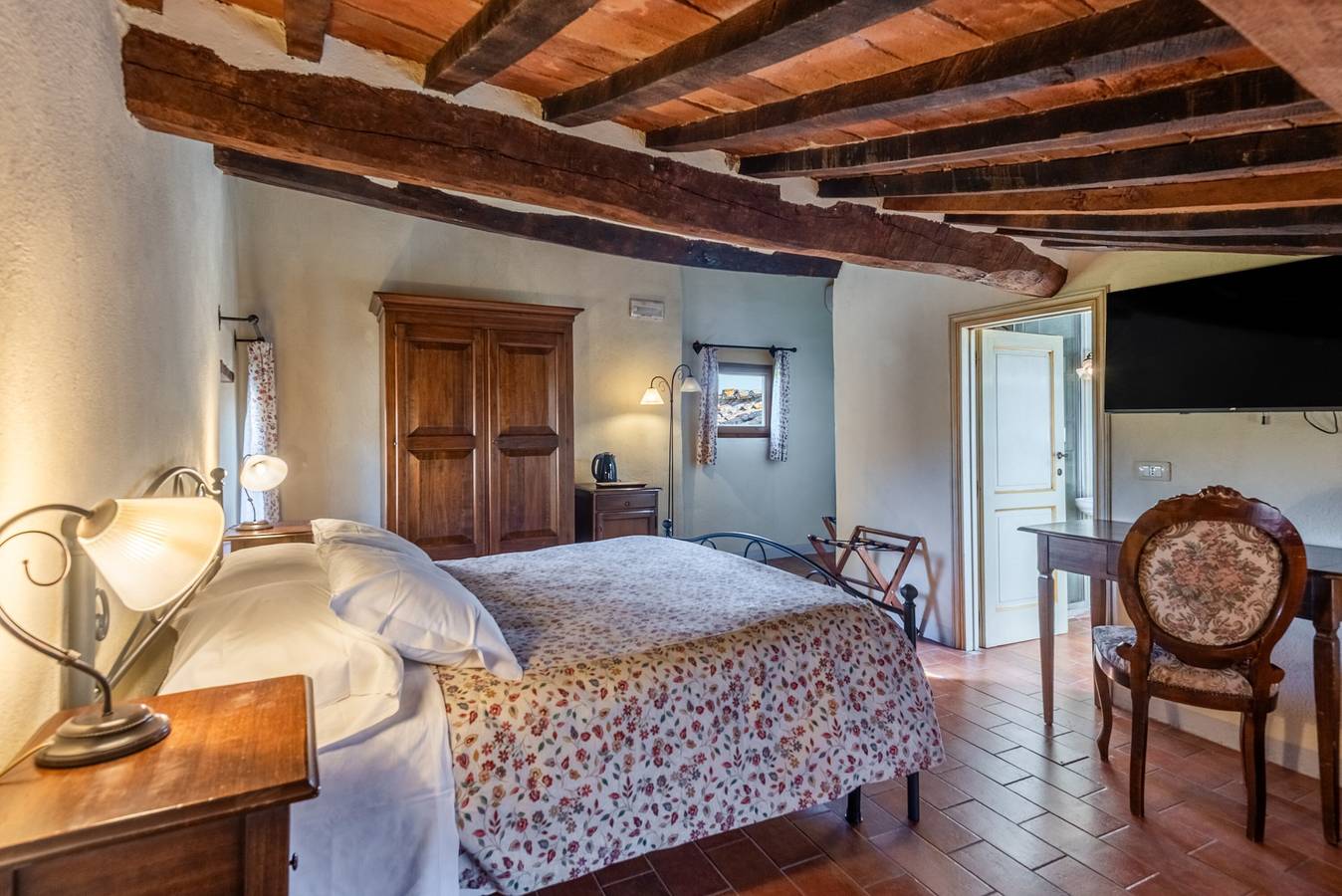 Locanda di Montisi – Zimmer Torre zwischen den Hügeln von Montalcino in San Giovanni d'Asso, Montalcino