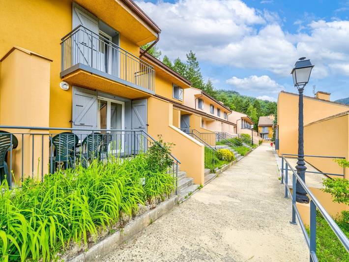 Gîte pour 4 personnes, avec Terrasse et Piscine à Guillaumes - 2
