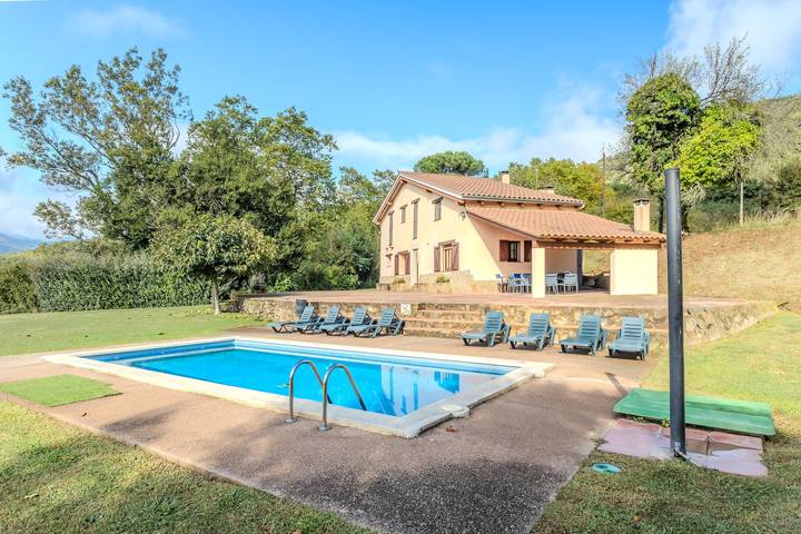 Casa rural para 12 personas, con Jardín en Rupit y Pruït