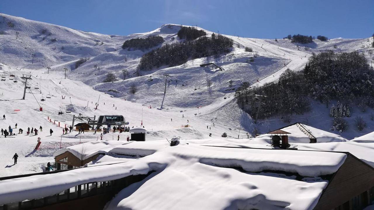 Appartement entier, One-Bedroom Apartment in Guzet-Neige, Ustou
