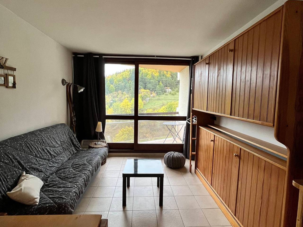 Entire studio, Comfortable 19m² Studio at Ski Foot - Sleeps 4 in Villard-de-Lans, Parc naturel régional du Vercors