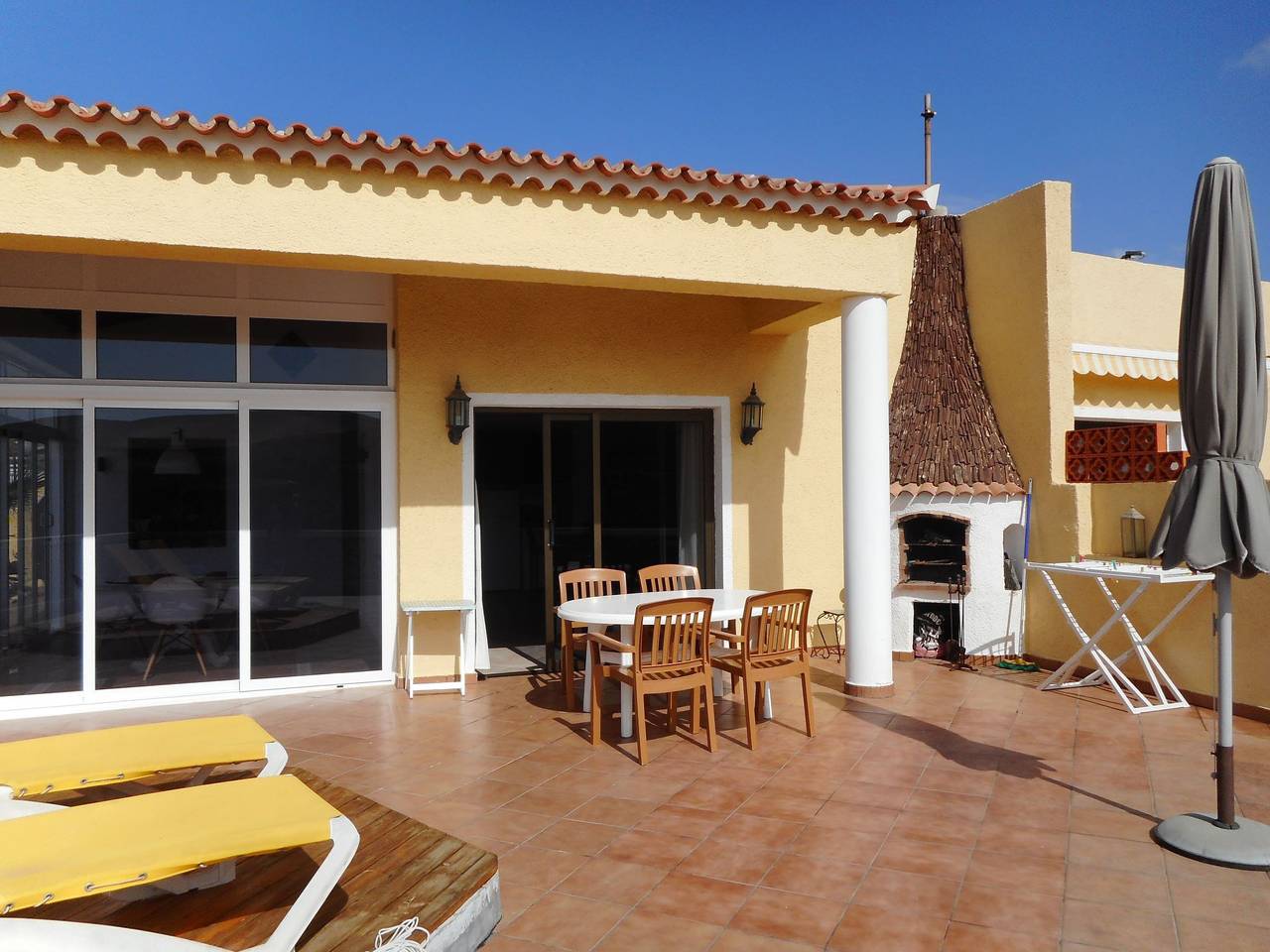 Appartement entier, Großes modernes Ferienapartment Villa Atlantico in La Pared, Pájara