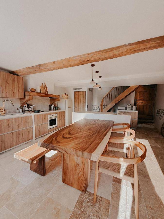 Three-Bedroom House in Saint-Georges-d'Espéranche, Région de Vienne