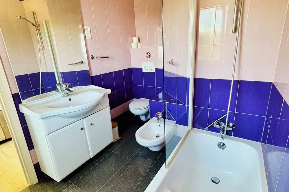 Ganze Wohnung, Wohnung mit 2 Terrassen, unglaublicher Meerblick im privaten Bereich in Villefranche-sur-Mer, Mittelmeerküste (Frankreich)