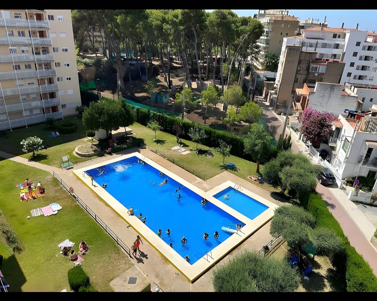 Apartment mit Pool und Parkplatz in Salou in Salou, Costa Dorada