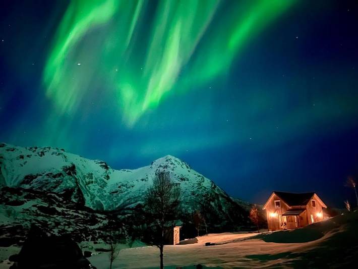 Ferienhaus für 10 Personen, mit Garten und Seeblick sowie Ausblick in Vesterålen