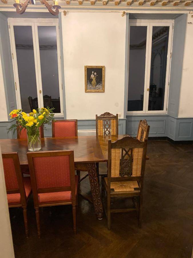 Location de vacances pour 21 personnes, avec jardin et terrasse ainsi que sauna et jacuzzi à Saint-Cyr-en-Pail