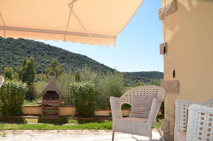 Gîte pour 6 personnes, avec terrasse à Tanaunella - 2