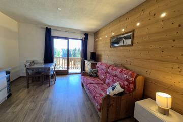 Location De Vacances pour 4 Personnes dans Le Revard, Les Déserts, Photo 3