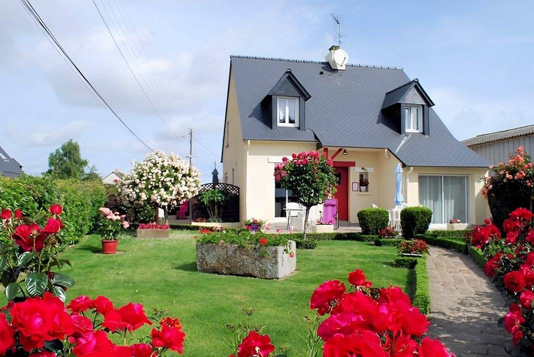 Chambres d'hôtes Roses de la Baie - Chambre Le Doris in Saint-Méloir-des-Ondes, Baie du Mont-Saint-Michel