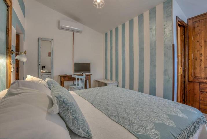 Villa 'Casita de campo Romantico con piscina' con piscina privada, Wi-Fi y aire acondicionado in Putignano, Region de Bari