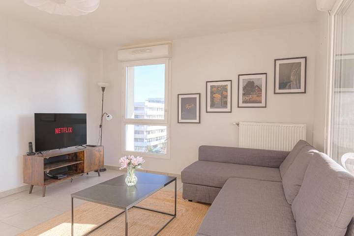 Gîte pour 5 personnes, avec terrasse à Vaulx-en-Velin - 2