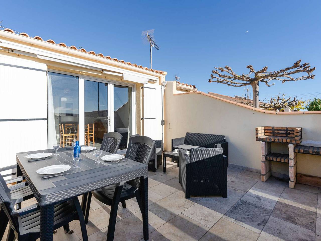Pavillon Studio Mezzanine klimatisiert, 4 Personen, mit Pool und Parkplatz, nahe Strand und Zentrum in Saint Pierre la Mer, Fleury