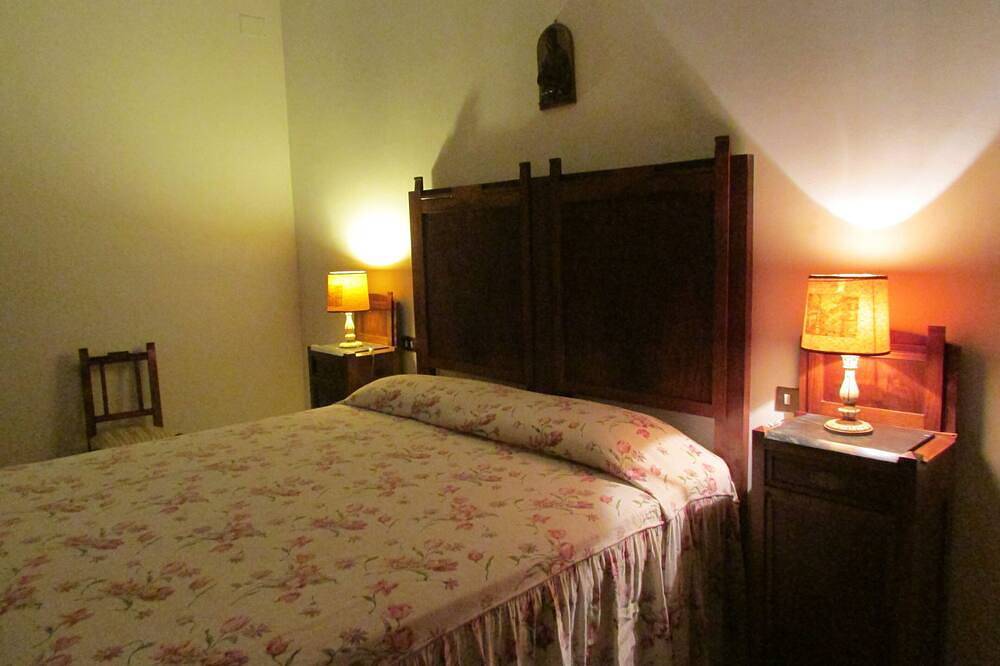 Farmhouse in Valfabbrica, Provincie Perugia