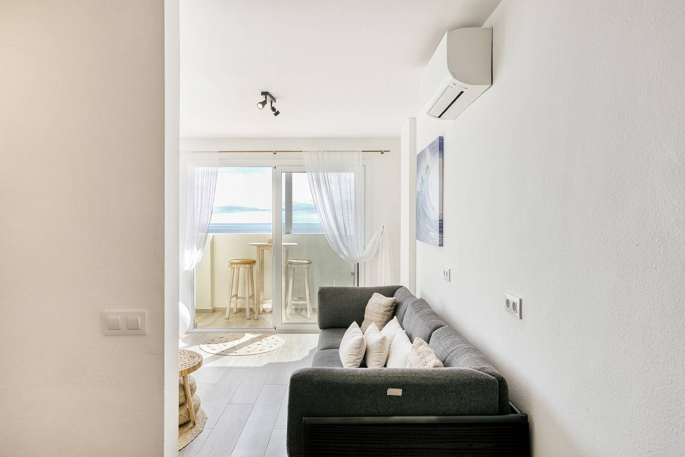 Ganze Wohnung, Ferienwohnung 'Rooftop' mit Meerblick, Wi-Fi und Klimaanlage in Empuriabrava, Oberampurien