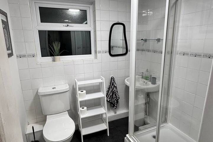 Rochester family retreat near castle & cafés. A tastefully decorated cosy home. in Rochester, Kent Downs