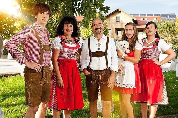 Ferienwohnung für 6 Personen, mit Garten und Sauna sowie Terrasse in Waldmünchen - 2