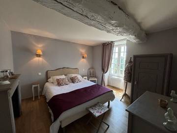 Gîte pour 2 personnes, avec terrasse et jardin dans Maen-Roch