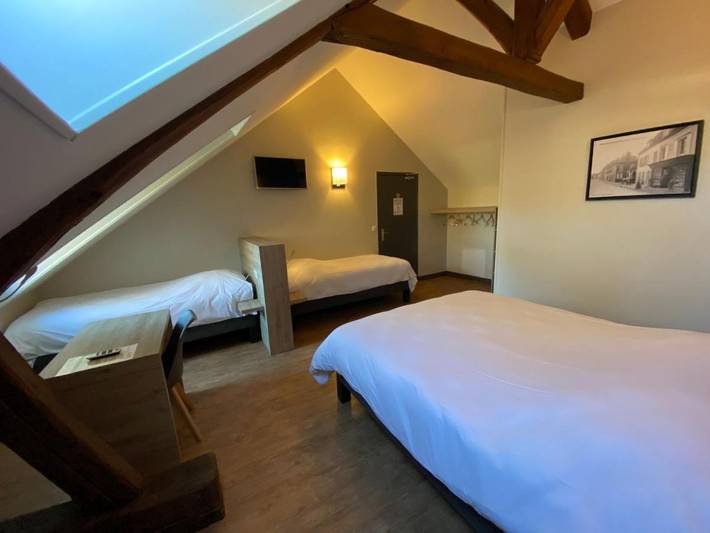 Hôtel pour 2 personnes, avec terrasse et vue, animaux acceptés à Chaumont-en-Vexin