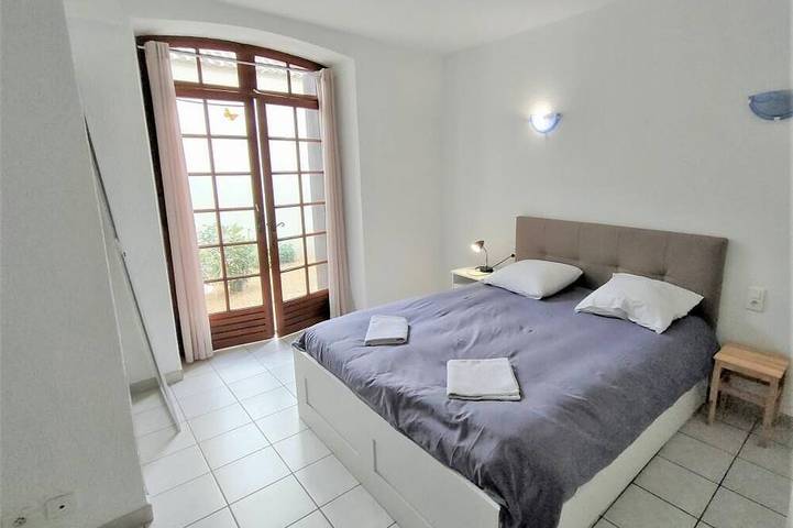 Gîte pour 4 personnes, avec terrasse, animaux acceptés à Goudargues - 3