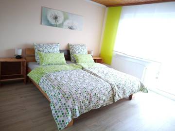 Ferienwohnung für 3 Personen, mit Garten und Ausblick in Furth im Wald