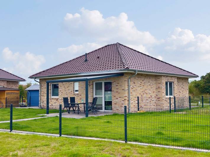 Ferienhaus für 4 Personen, mit Terrasse und Garten sowie Seeblick in Walchum - 3