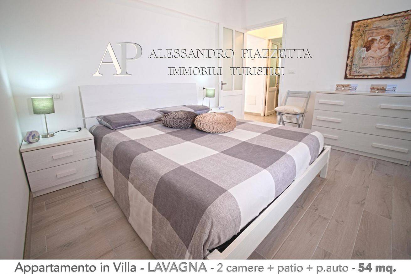 Apartamento entero, Casa Sherlock - Apartamento con plaza de aparcamiento sólo si está disponible y pequeña zona exterior con vistas a un agradable espacio verde de otra propiedad. in Lavagna, Lavagna Municipio