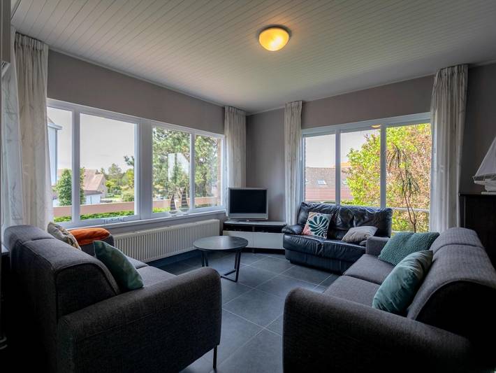 Villa pour 10 personnes, avec balcon et jardin, adapté aux familles à Coxyde